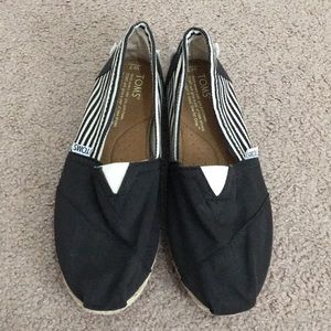 TOMS Slip On